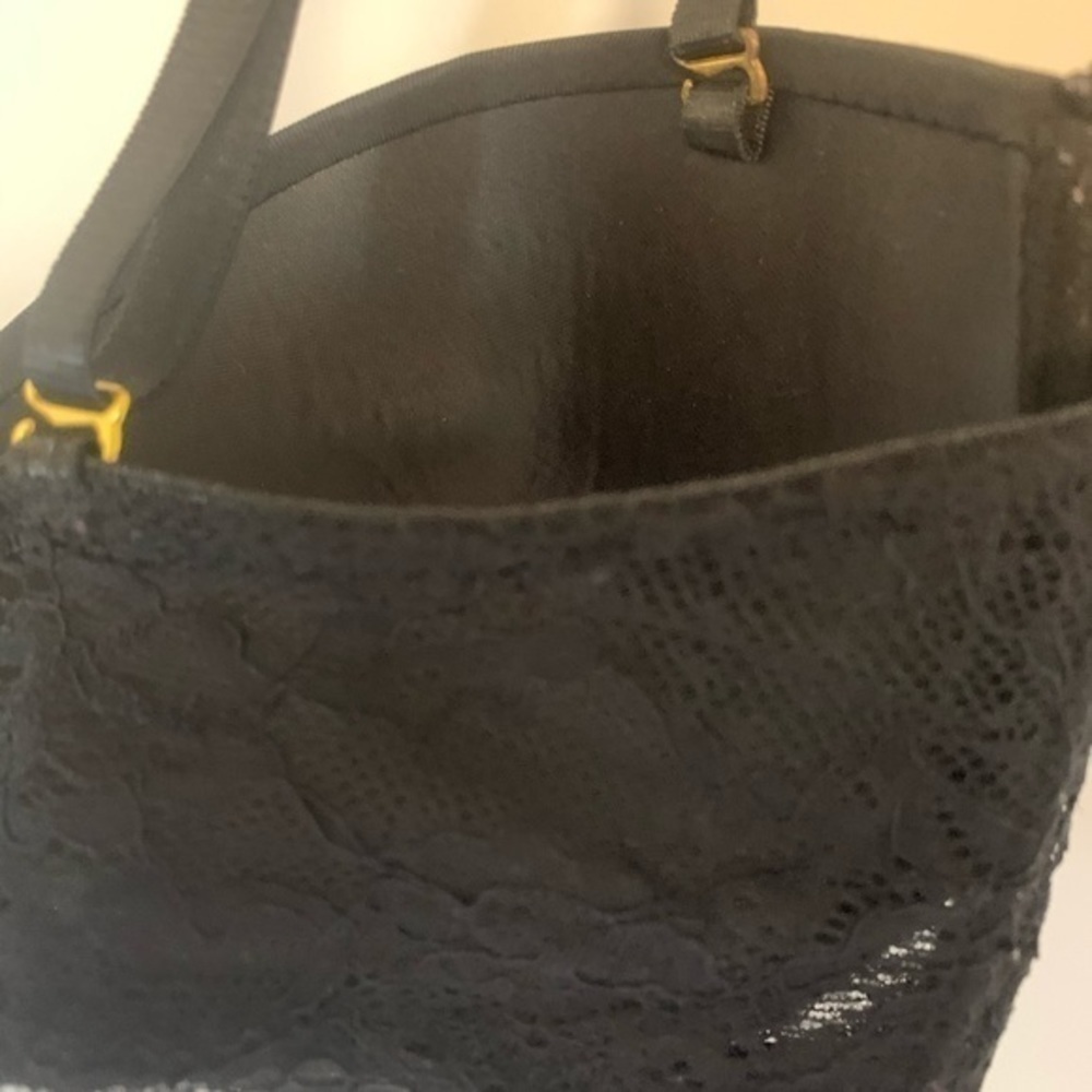 Bra - Picture 8 of 11